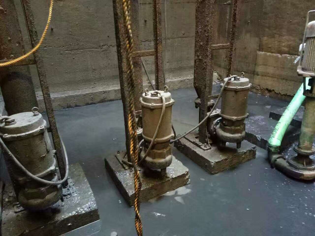 漳县污水池清理